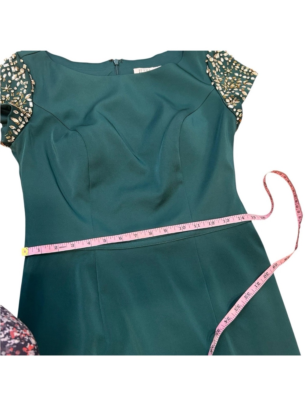 MacDuggal 🌹Emerald Beaded Cap-Sleeve Evening Gown - Picture 4 of 16